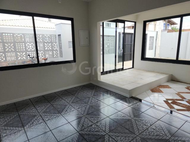 Casa / Sobrado para Venda em Florianópolis/SC Campeche 4 Quartos