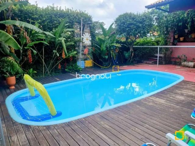 Casa / Sobrado para Venda em Florianópolis/SC Campeche 5 Quartos
