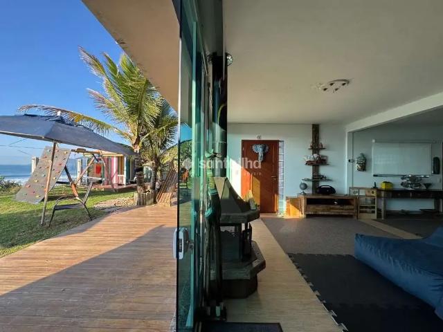 Casa / Sobrado para Venda em Florianópolis/SC Campeche 5 Quartos