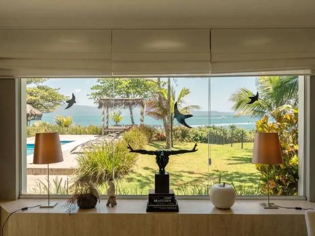 Casa / Sobrado para Venda em Florianópolis/SC Canajurê 5 Quartos