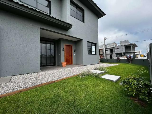 Casa / Sobrado para Venda em Florianópolis/SC Canasvieiras 2 Quartos