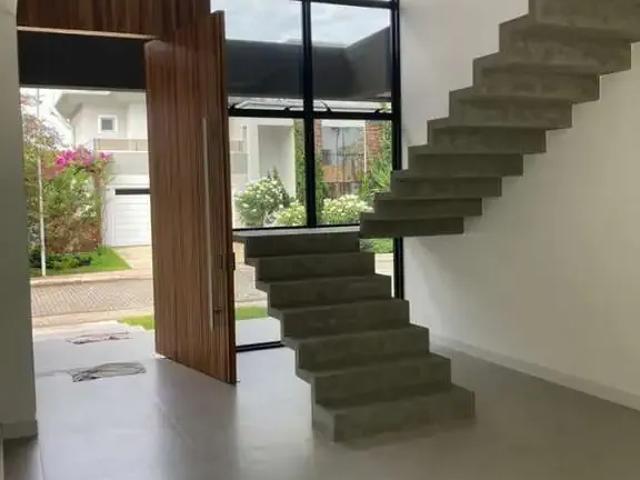Casa / Sobrado para Venda em Florianópolis/SC Canasvieiras 3 Quartos