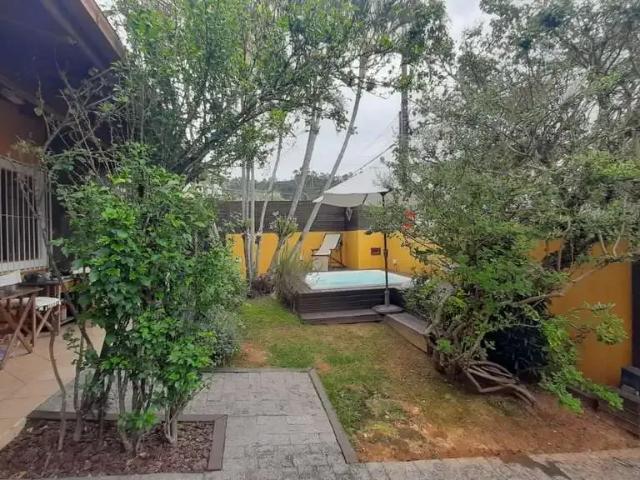 Casa / Sobrado para Venda em Florianópolis/SC Canasvieiras 3 Quartos