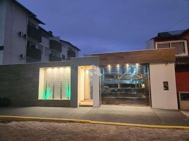 Casa / Sobrado para Venda em Florianópolis/SC Canasvieiras 3 Quartos