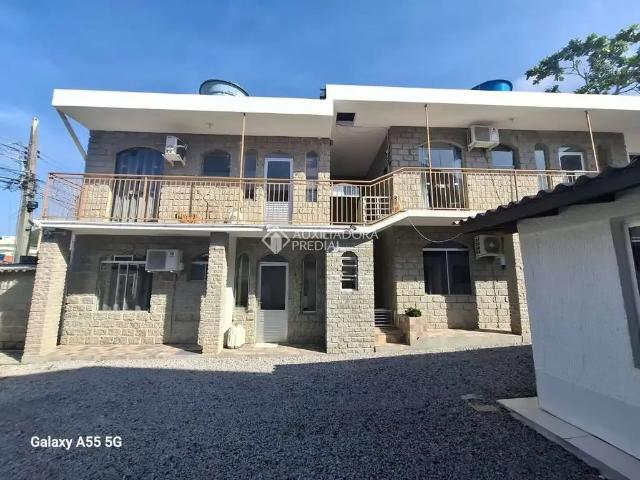 Casa / Sobrado para Venda em Florianópolis/SC Canasvieiras 8 Quartos