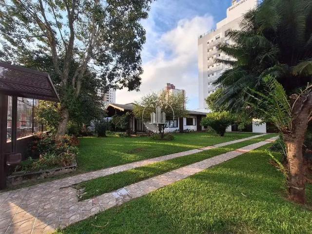 Casa / Sobrado para Venda em Florianópolis/SC Canto 3 Quartos