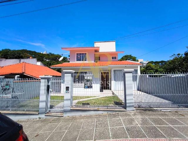 Casa / Sobrado para Venda em Florianópolis/SC Canto 3 Quartos