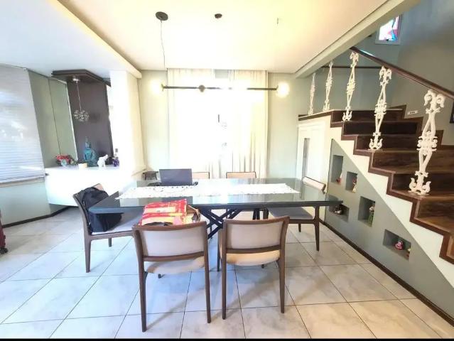 Casa / Sobrado para Venda em Florianópolis/SC Canto 3 Quartos