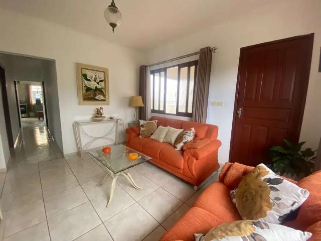 Casa / Sobrado para Venda em Florianópolis/SC Capoeiras 3 Quartos