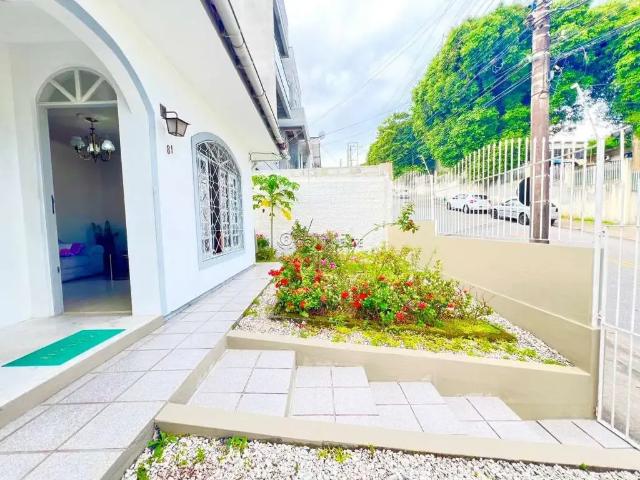 Casa / Sobrado para Venda em Florianópolis/SC Capoeiras 3 Quartos