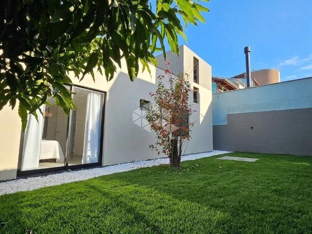 Casa / Sobrado para Venda em Florianópolis/SC Carianos 3 Quartos