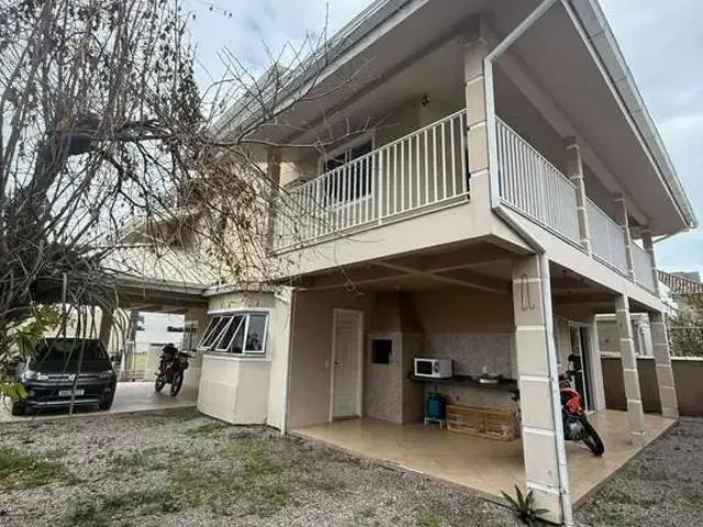 Casa / Sobrado para Venda em Florianópolis/SC Carianos 3 Quartos