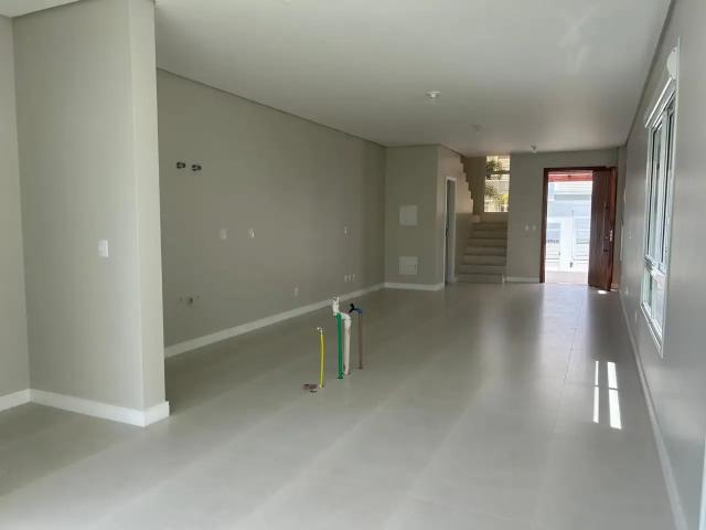 Casa / Sobrado para Venda em Florianópolis/SC Carianos 3 Quartos