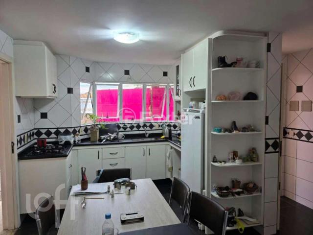 Casa / Sobrado para Venda em Florianópolis/SC Carianos 3 Quartos