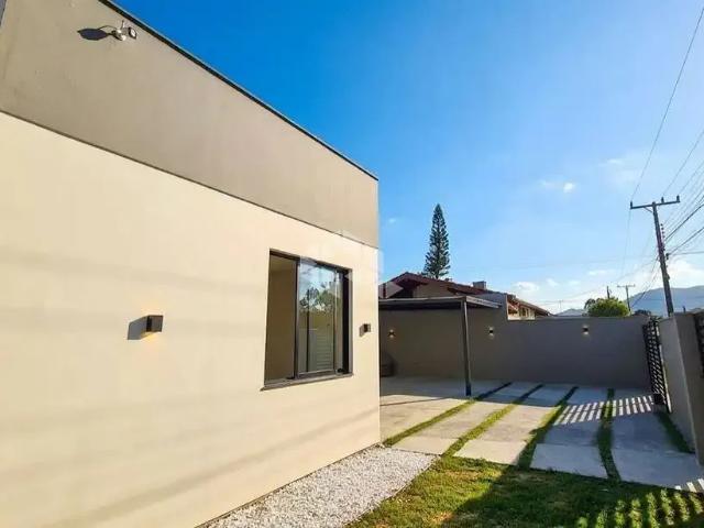 Casa / Sobrado para Venda em Florianópolis/SC Carianos 3 Quartos