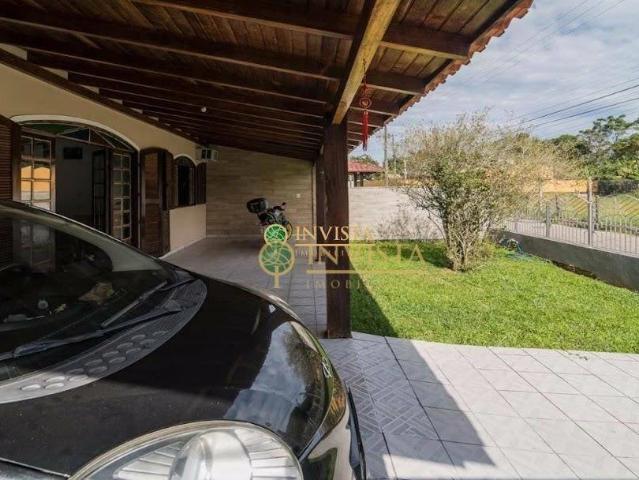 Casa / Sobrado para Venda em Florianópolis/SC Carianos 3 Quartos