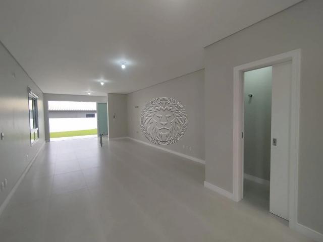 Casa / Sobrado para Venda em Florianópolis/SC Carianos 3 Quartos