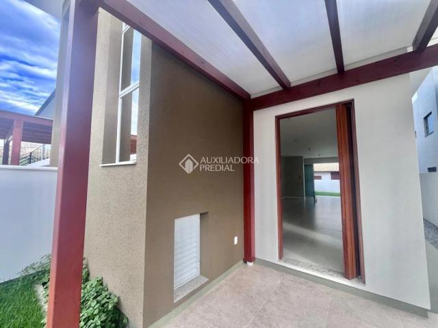 Casa / Sobrado para Venda em Florianópolis/SC Carianos 3 Quartos