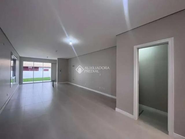 Casa / Sobrado para Venda em Florianópolis/SC Carianos 3 Quartos