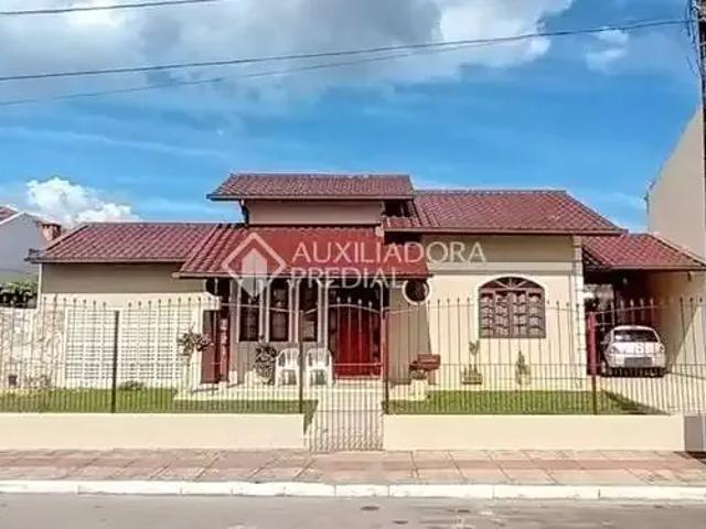 Casa / Sobrado para Venda em Florianópolis/SC Carianos 3 Quartos