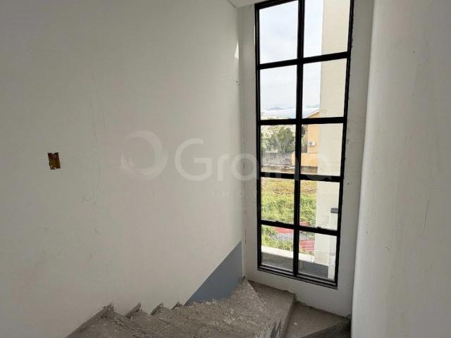 Casa / Sobrado para Venda em Florianópolis/SC Carianos 3 Quartos