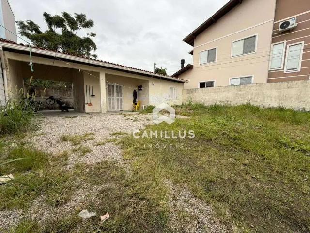 Casa / Sobrado para Venda em Florianópolis/SC Carianos 2 Quartos