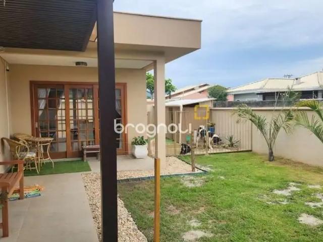 Casa / Sobrado para Venda em Florianópolis/SC Carianos 2 Quartos