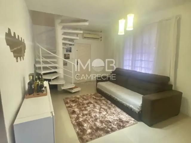 Casa / Sobrado para Venda em Florianópolis/SC Carianos 5 Quartos