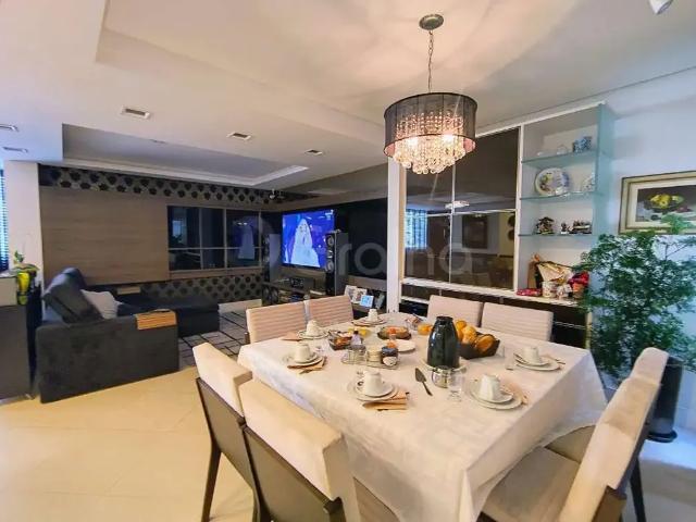 Casa / Sobrado para Venda em Florianópolis/SC Carvoeira 8 Quartos