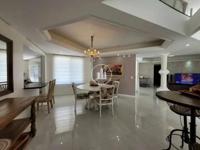 Casa / Sobrado para Venda em Florianópolis/SC Centro 4 Quartos