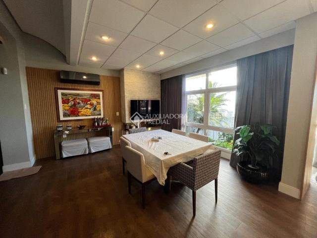 Casa / Sobrado para Venda em Florianópolis/SC Centro 4 Quartos