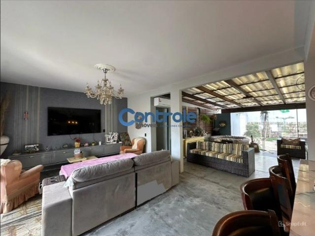 Casa / Sobrado para Venda em Florianópolis/SC Centro 4 Quartos
