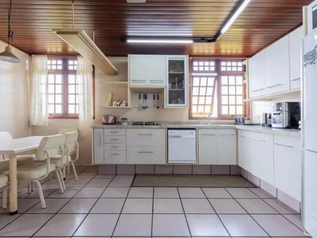 Casa / Sobrado para Venda em Florianópolis/SC Centro 4 Quartos