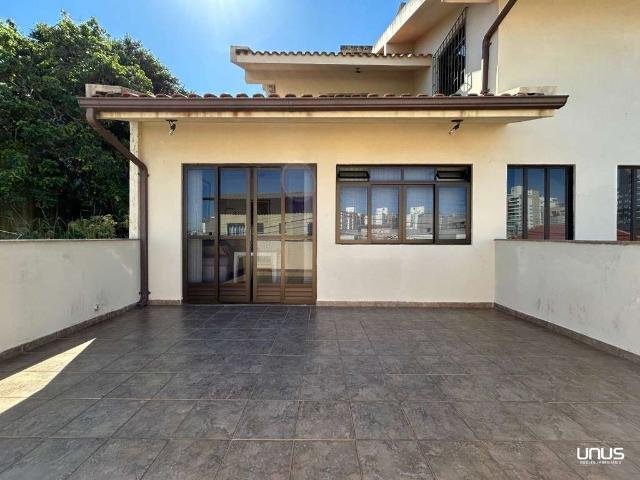Casa / Sobrado para Venda em Florianópolis/SC Centro 4 Quartos