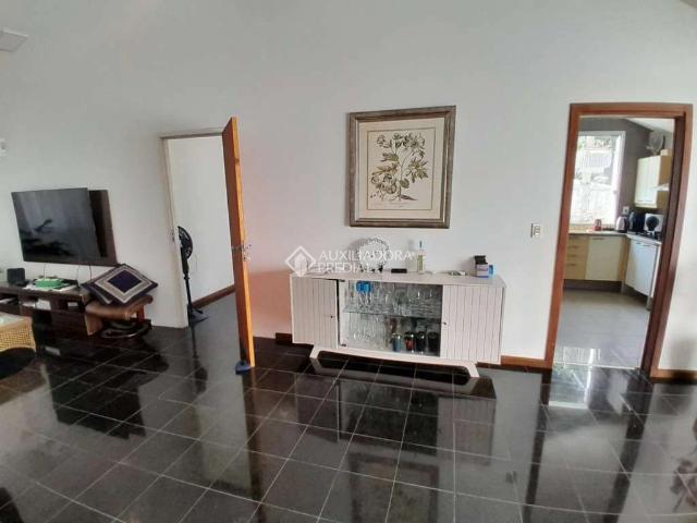 Casa / Sobrado para Venda em Florianópolis/SC Centro 6 Quartos