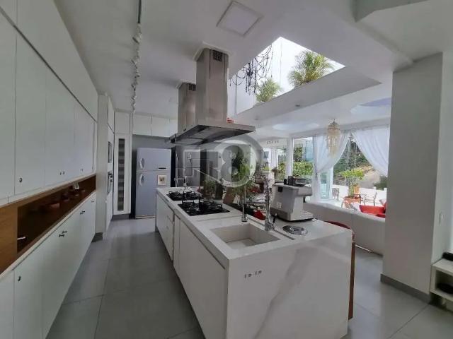 Casa / Sobrado para Venda em Florianópolis/SC Centro 8 Quartos
