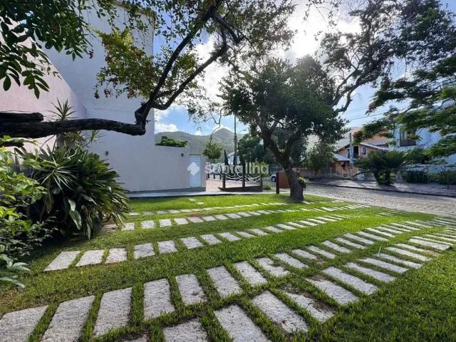 Casa / Sobrado para Venda em Florianópolis/SC Açores 9 Quartos