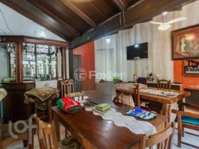 Casa / Sobrado para Venda em Florianópolis/SC Abraão 5 Quartos