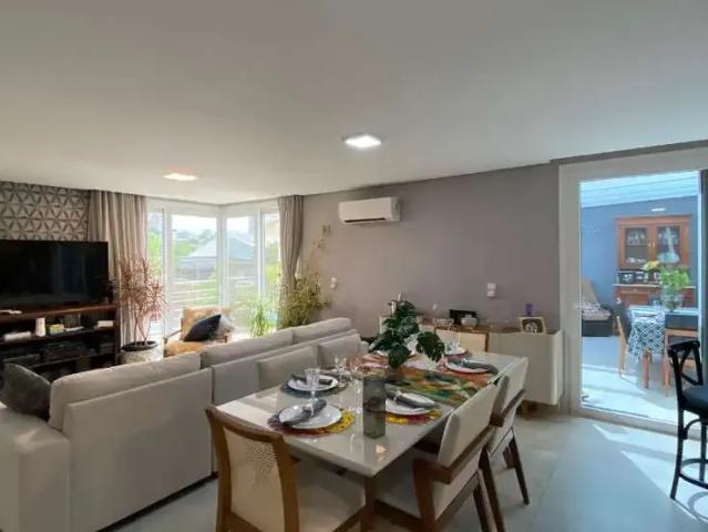 Casa / Sobrado para Venda em Florianópolis/SC Agronômica 4 Quartos