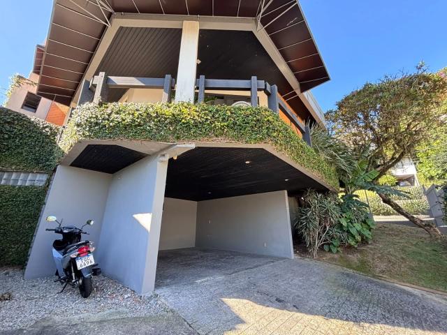 Casa / Sobrado para Venda em Florianópolis/SC Agronômica 5 Quartos