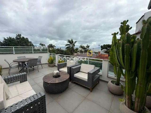 Casa / Sobrado para Venda em Florianópolis/SC Agronômica 3 Quartos