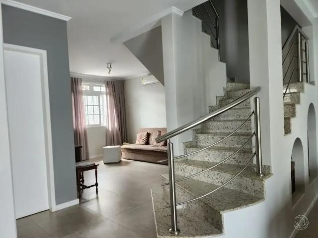 Casa / Sobrado para Venda em Florianópolis/SC Agronômica 3 Quartos