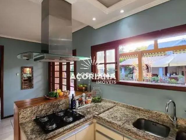 Casa / Sobrado para Venda em Florianópolis/SC Armação do Pântano do Sul 4 Quartos