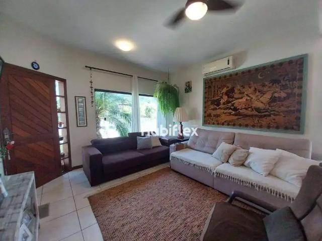 Casa / Sobrado para Venda em Florianópolis/SC Armação do Pântano do Sul 5 Quartos
