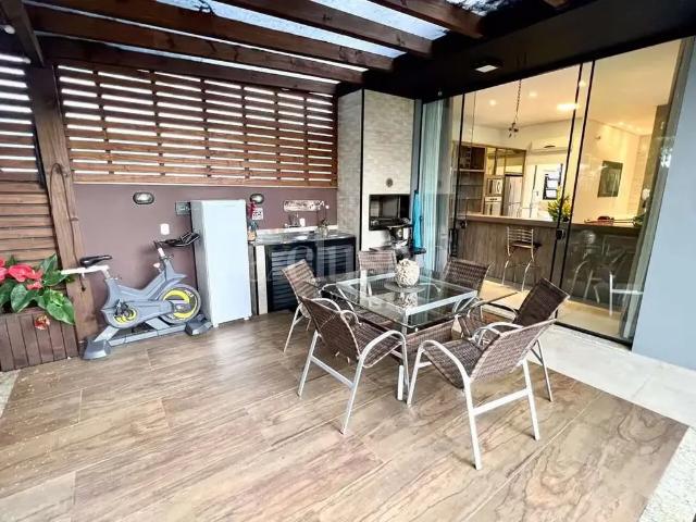 Casa / Sobrado para Venda em Florianópolis/SC Bom Abrigo 4 Quartos