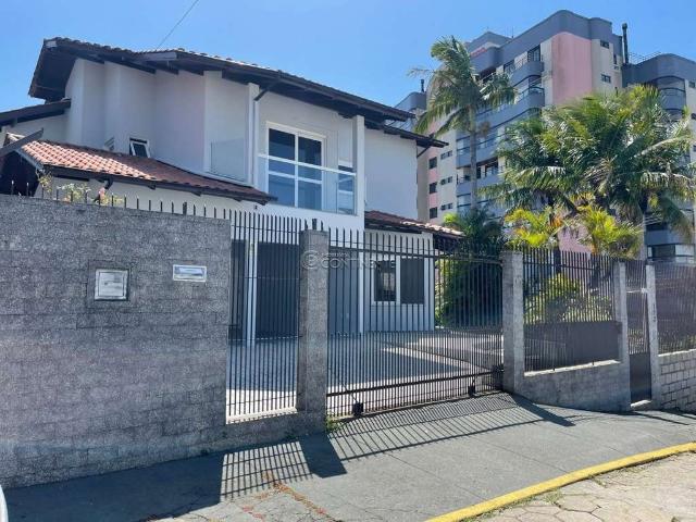 Casa / Sobrado para Venda em Florianópolis/SC Bom Abrigo 4 Quartos