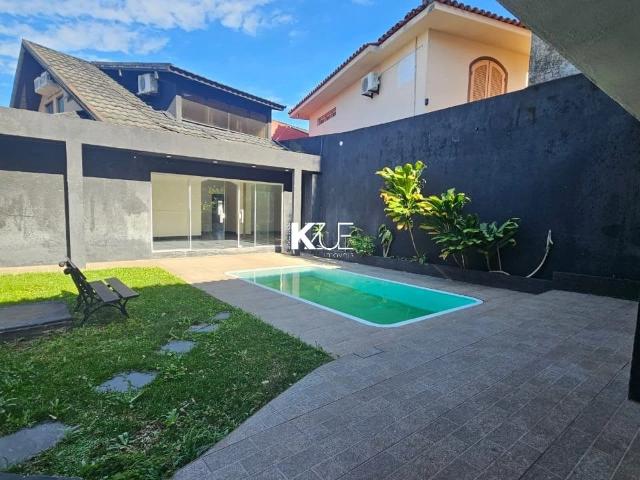 Casa / Sobrado para Venda em Florianópolis/SC Bom Abrigo 5 Quartos