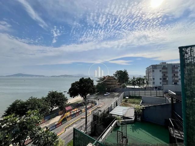 Casa / Sobrado para Venda em Florianópolis/SC Bom Abrigo 3 Quartos