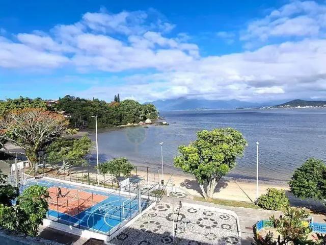Casa / Sobrado para Venda em Florianópolis/SC Bom Abrigo 3 Quartos