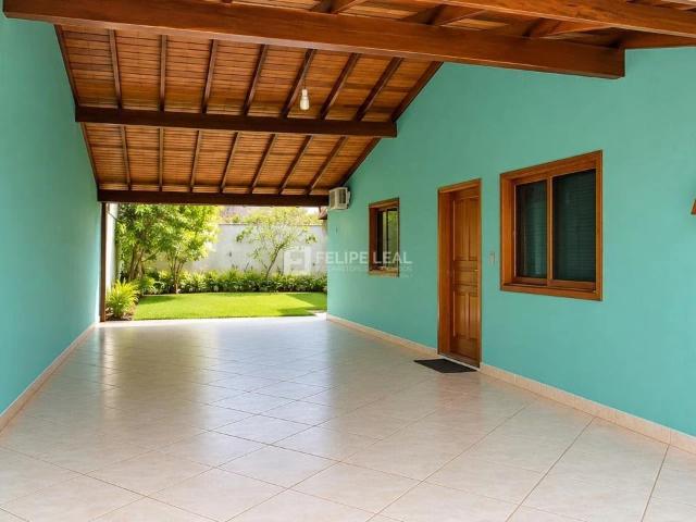 Casa / Sobrado para Venda em Florianópolis/SC Balneário 4 Quartos